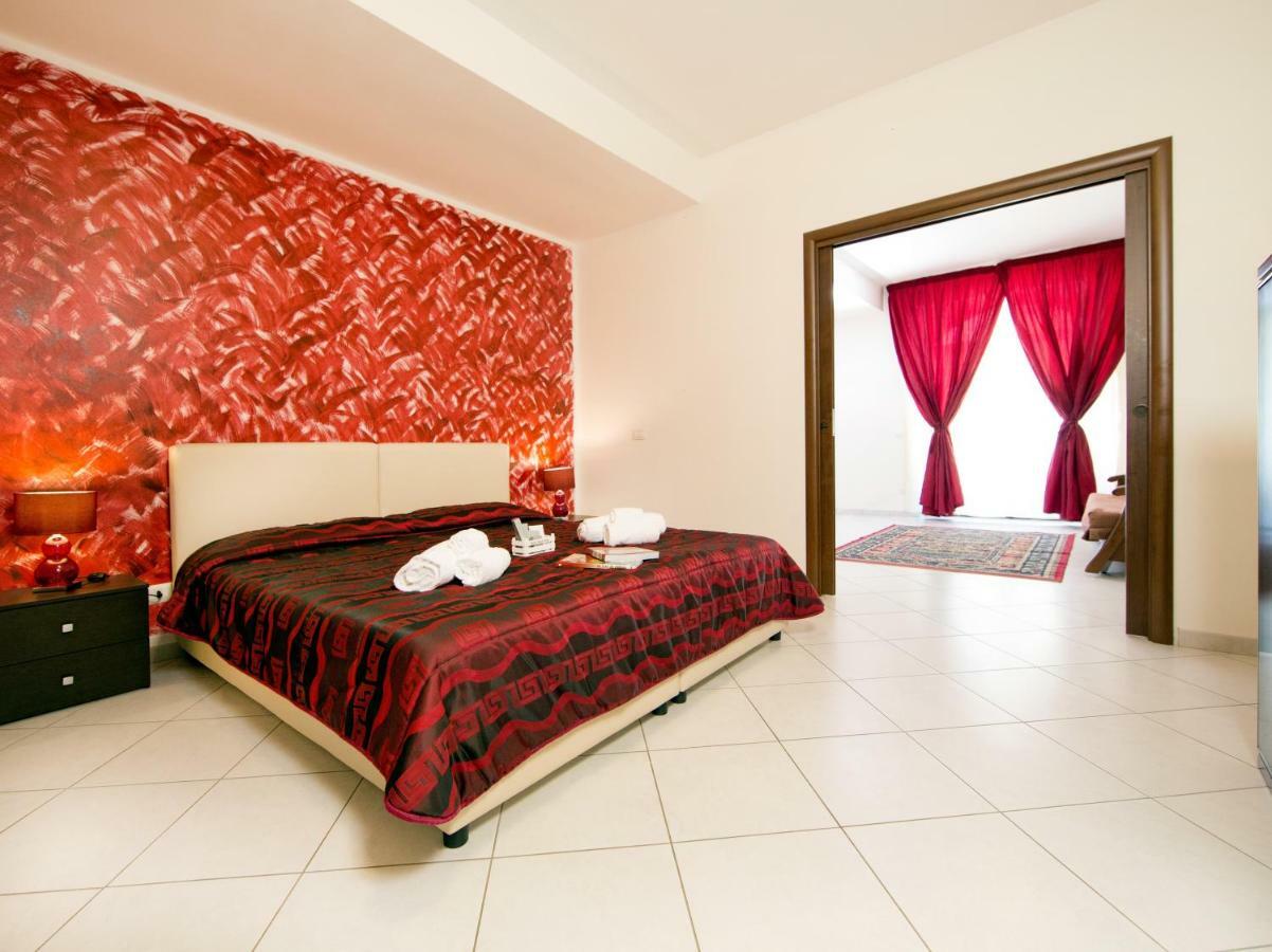 Sosta Dei Garibaldini Villa กัมโปเฟลิเช ดิ โรชเชลลา ภายนอก รูปภาพ