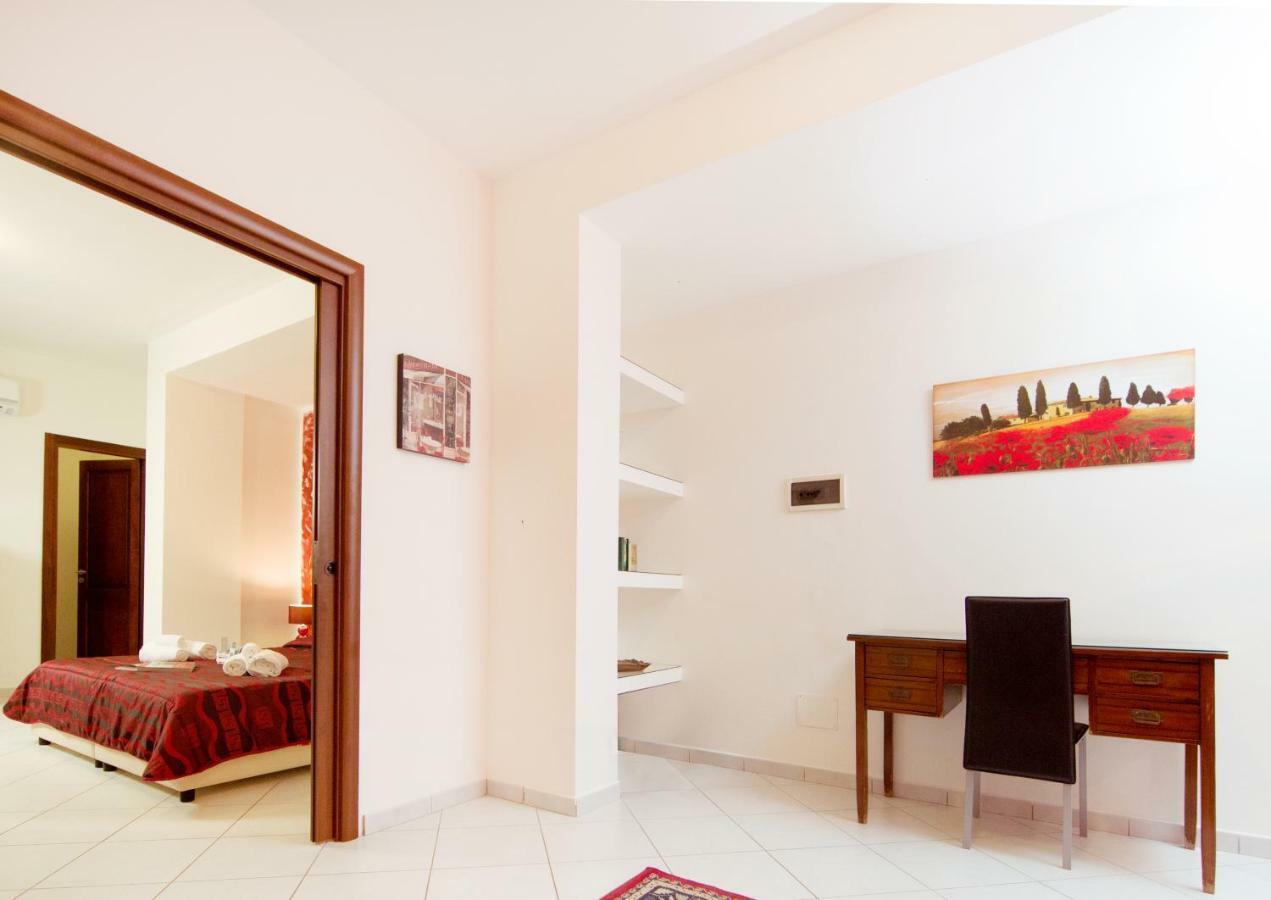 Sosta Dei Garibaldini Villa กัมโปเฟลิเช ดิ โรชเชลลา ภายนอก รูปภาพ